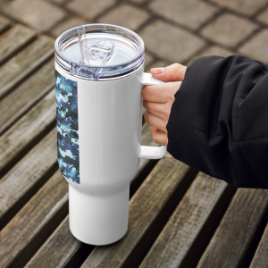 Travel mug with a handle