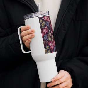 Travel mug with a handle